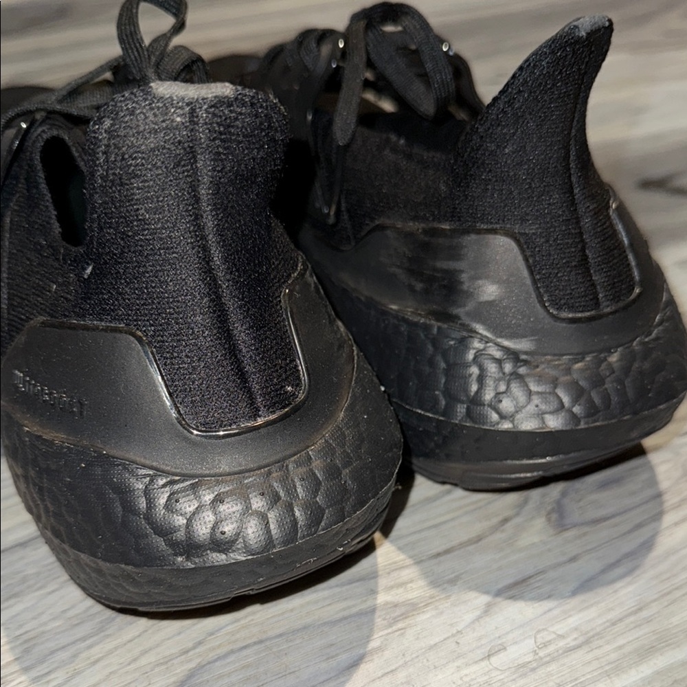 Adidas Black Sneakers Modern Athletic Design View 6